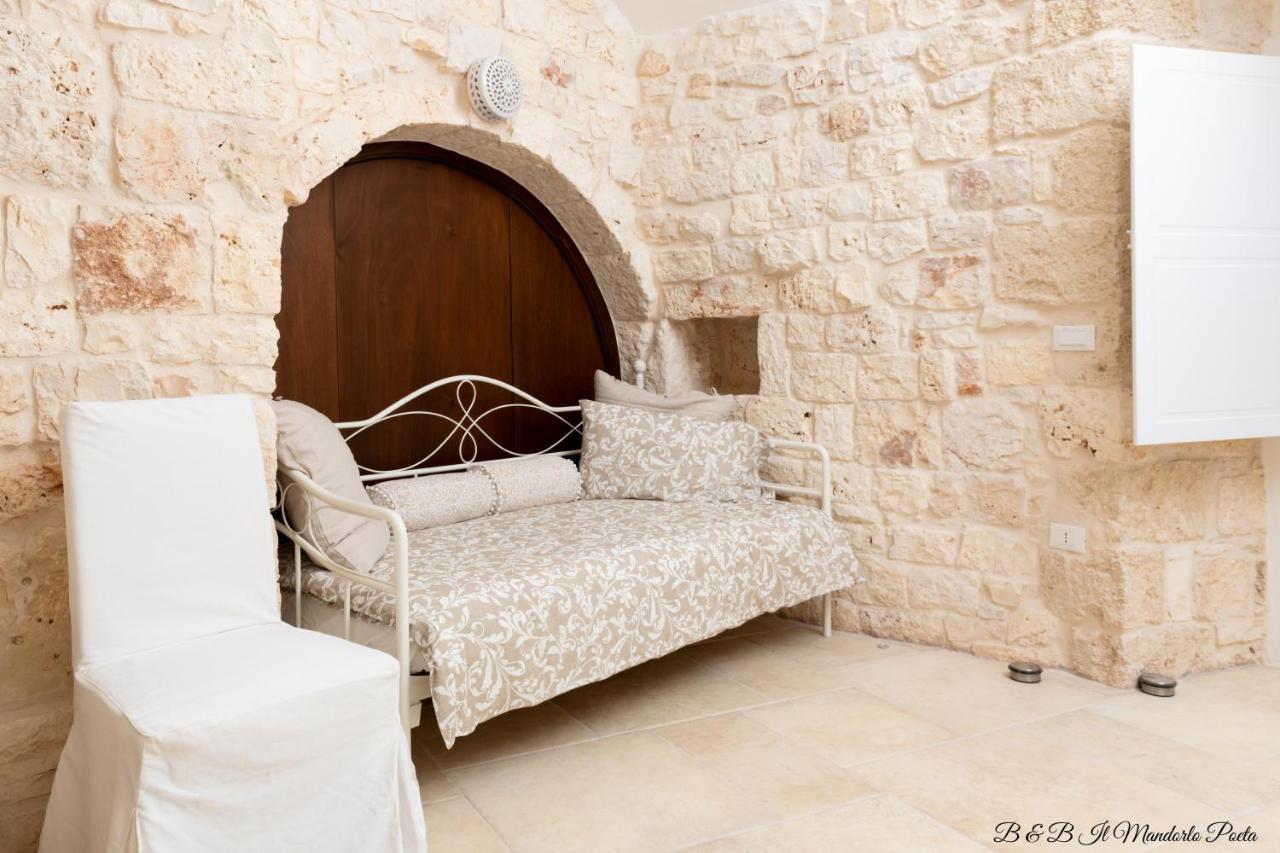 Bed and Breakfast Il Mandorlo Poeta à Ostuni Extérieur photo